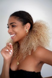 autumn hair style with curls